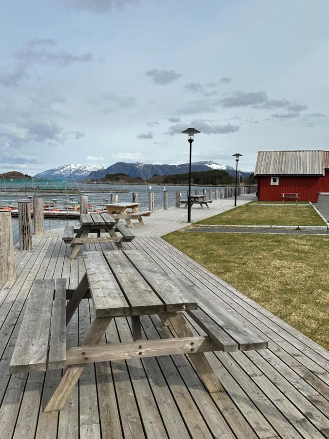 Hotel Norsk Havbrukssenter - Rorbuer Bronnoysund Exteriér fotografie
